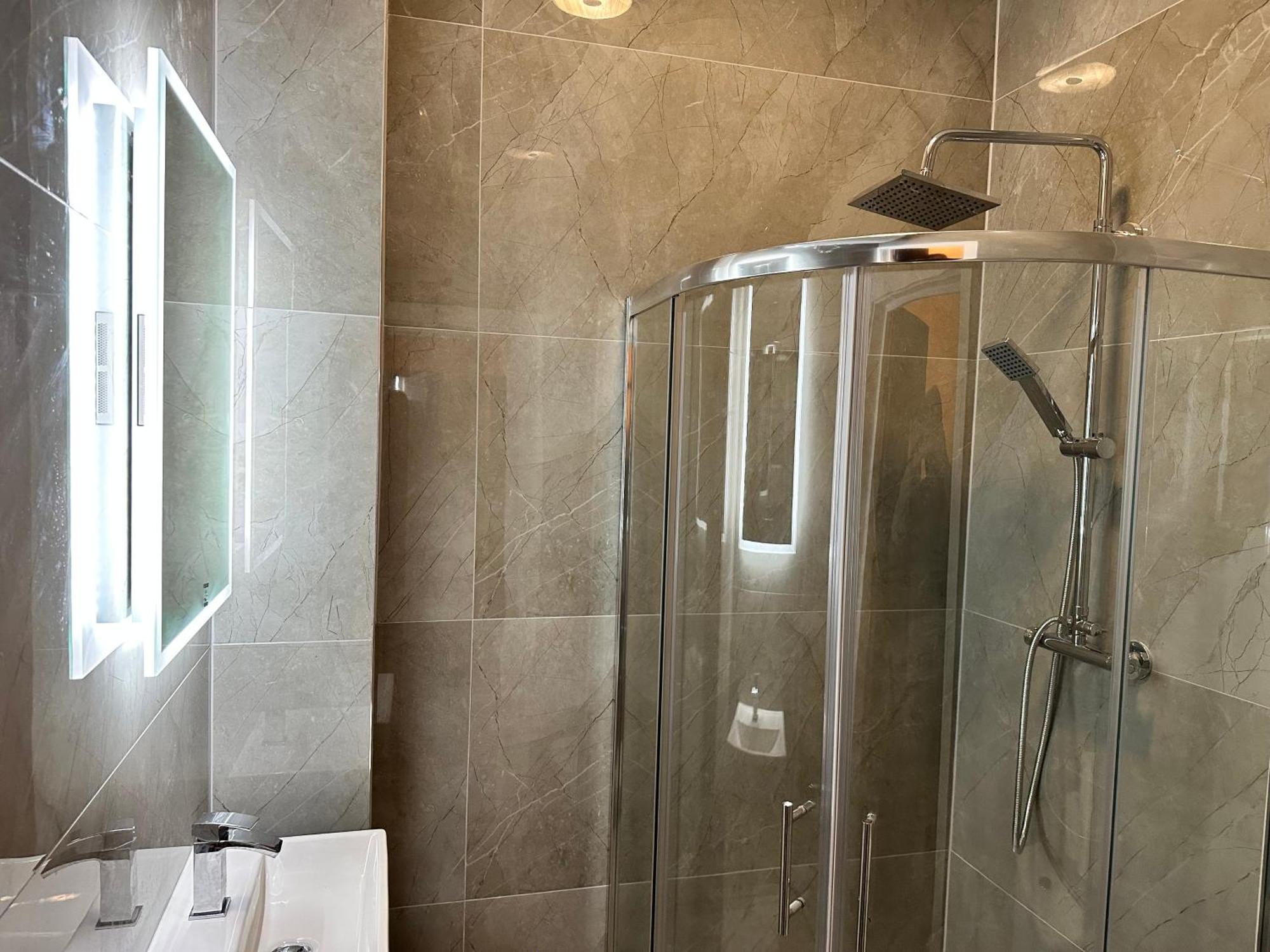 Green Ariana Hotel - Near Wembley And Central لندن المظهر الخارجي الصورة